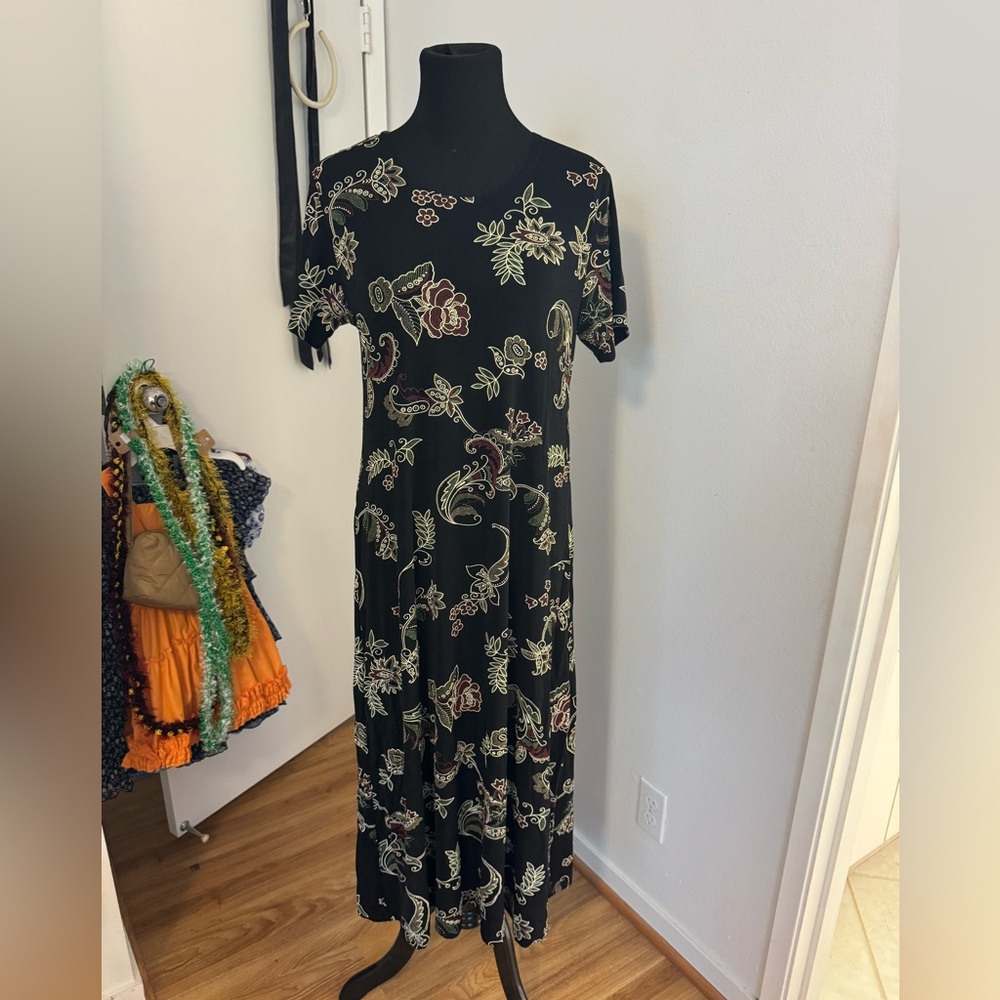 Black and Gold Patterned Dress from RM